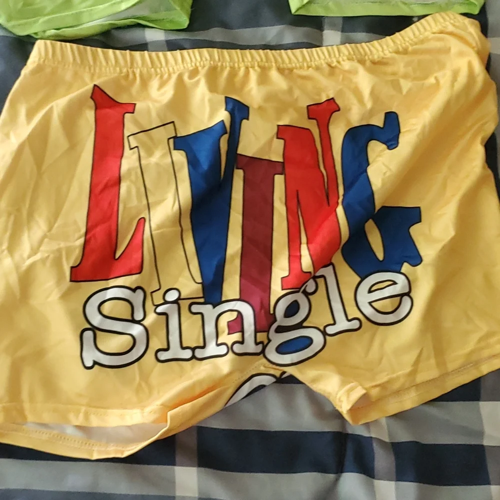 Booty shorts - Picture 2 of 6